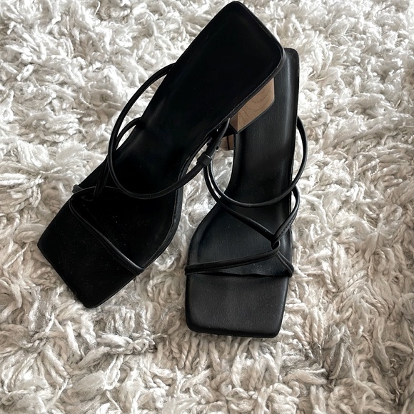 Oak and Fort sandal Heels - size 7 - Picture 1 of 4